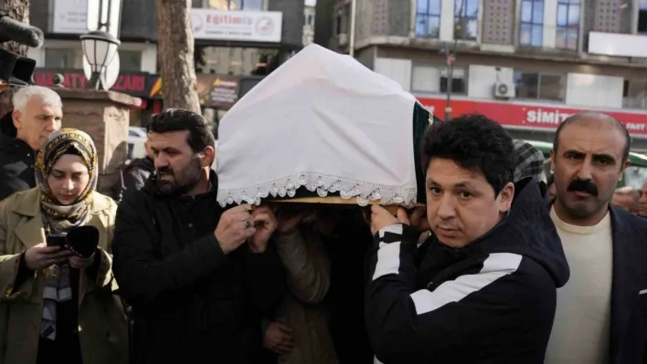 Hayatını kaybeden mimar Ece Gürel son yolculuğuna uğurlandı