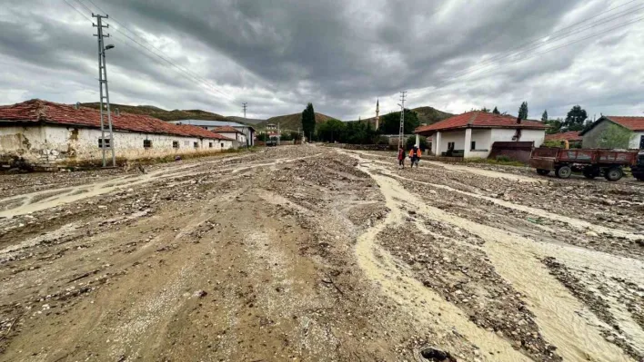 Haymana'da sağanak yağış etkili oldu