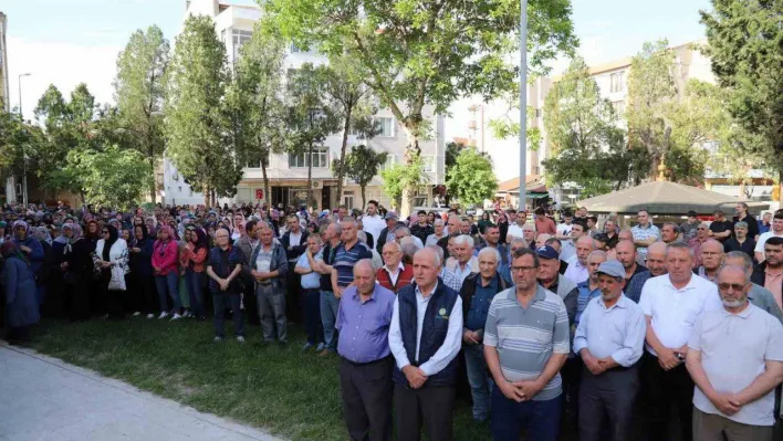 Hayrabolu'da hacı adayları kutsal topraklara uğurlandı