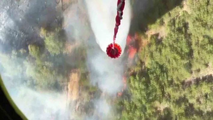 Helikopterden kaydedilen görüntü yangının boyutunu gözler önüne serdi