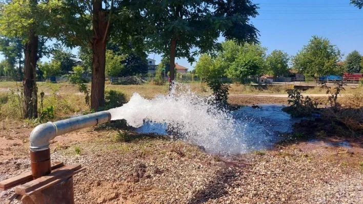 Hendek'te devam eden 3 sondaj çalışmasının ilki başarı ile sonuçlandı