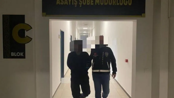 Hırsızlık suçundan aranan 2 hükümlü yakalandı