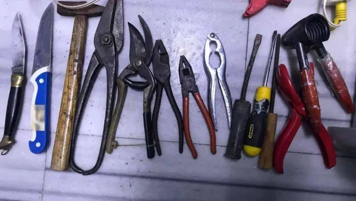 Hırsızlık zanlısı polisten kaçamadı