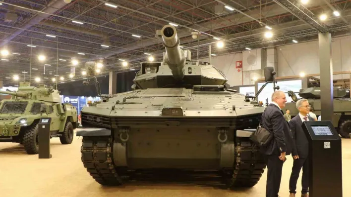 İki farklı konfigürasyonlu TULPAR ilk kez IDEF 2025'te sergilendi