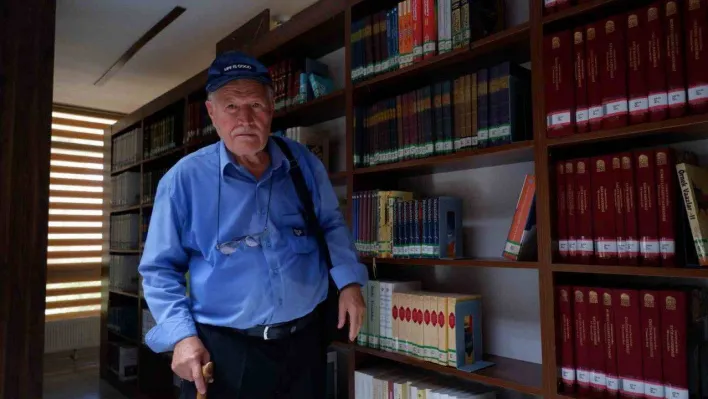 İki üniversite mezunu 80 yaşındaki Şevki amca bu kez de arkeoloji bölümünü kazandı