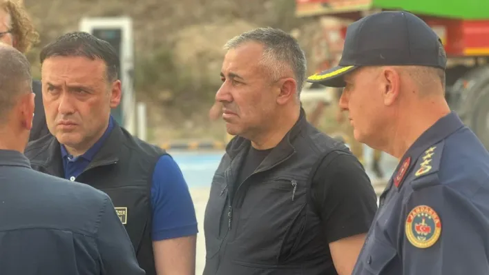İl Başkanı Yıldırım yangın bölgesinden ayrılmadı