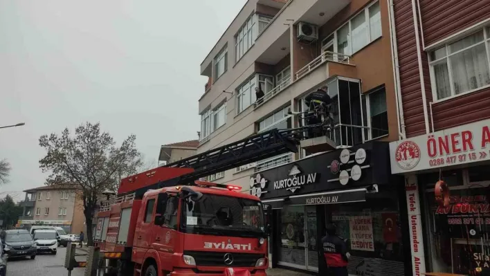 İlaçla intihar girişiminde bulunarak kendini ihbar etti