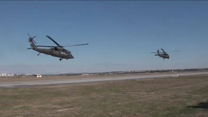 İncirlik üssünden helikopterlerle deprem bölgesine yardımlar ulaştırılmaya devam ediyor