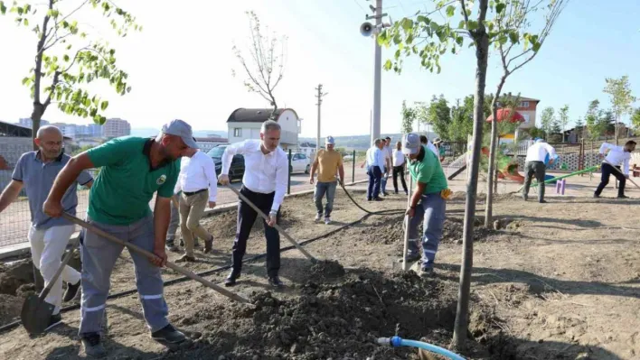 İnegöl'de 600 fidan 15 Temmuz şehitleri için dikildi