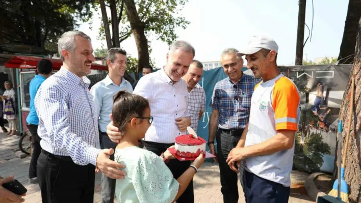 İnegöl'de ilk akıllı durak hizmete girdi
