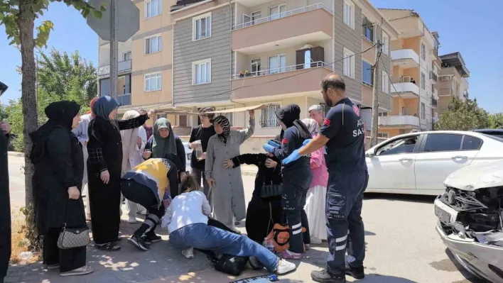 İnegöl'de zincirleme kaza: 1'i komiser 5 yaralı