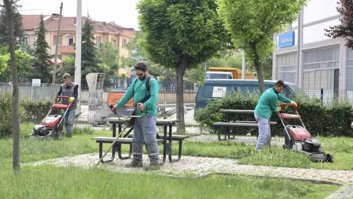 İnegöl'ün yeşil alanları yaza hazırlanıyor