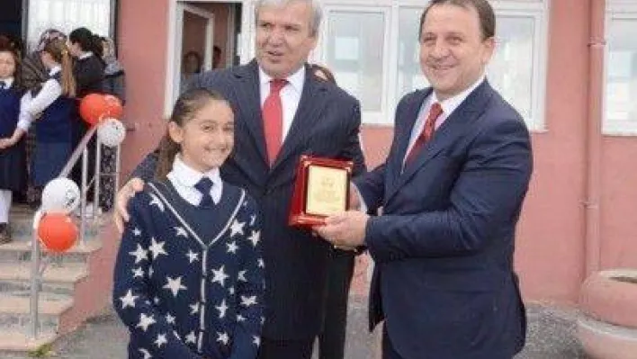 Işıklar 'Kitap Çocuklarımızın Hayal Gücünü Geliştirir'