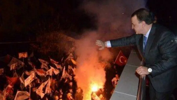 Işıklar Semizkumlar'ı salladı…