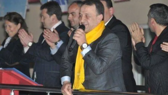 Işıklar sevgisi Alibey'de sokaklara taştı…