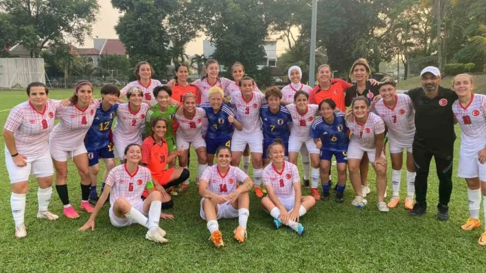 İşitme Engelli Kadın Milli Takımı yarı finalde