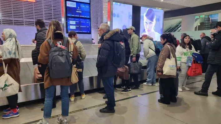 İstanbul'a dönüş yapan depremzedeler yaşadıklarını anlattı