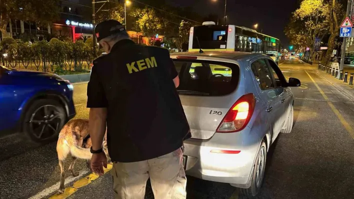 İstanbul'da 'huzur' uygulaması: Araçlar didik didik arandı