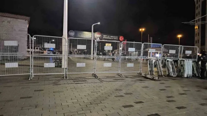 İstanbul'da 1 Mayıs nedeniyle bazı yollar trafiğe kapatıldı