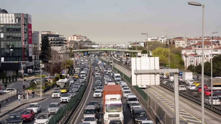 İstanbul'da bayram trafiği başladı