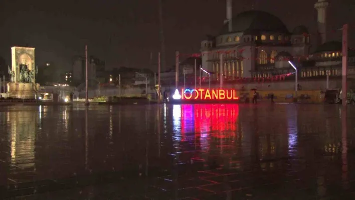 İstanbul'da beklenen yağış başladı