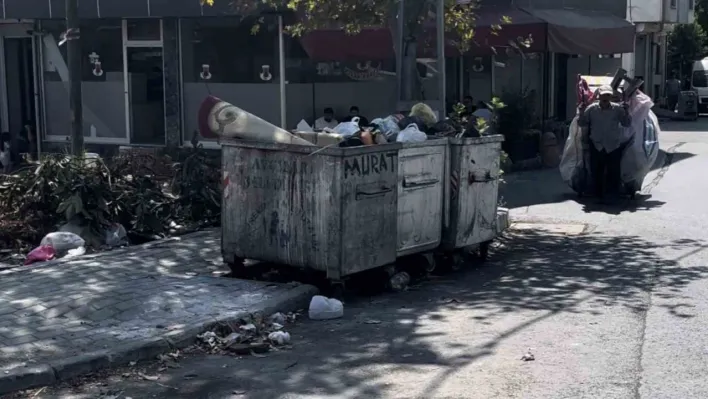 İstanbul'da çöp konteyneri içinde yeni doğmuş erkek bebek bulundu