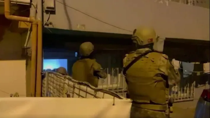 İstanbul'da DEAŞ operasyonu: 5'i yabancı uyruklu 11 şüpheli yakalandı