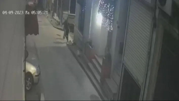 İstanbul'da dehşet anları: Babasına küfreden şahsı 5 yerinden bıçakladı