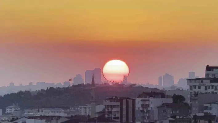 İstanbul'da gün batımı manzarası hayran bıraktı