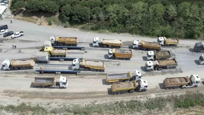 İstanbul'da hafriyat döküm sahası sayısının 1'e düşmesi kilometrelerce kuyruğa neden oldu