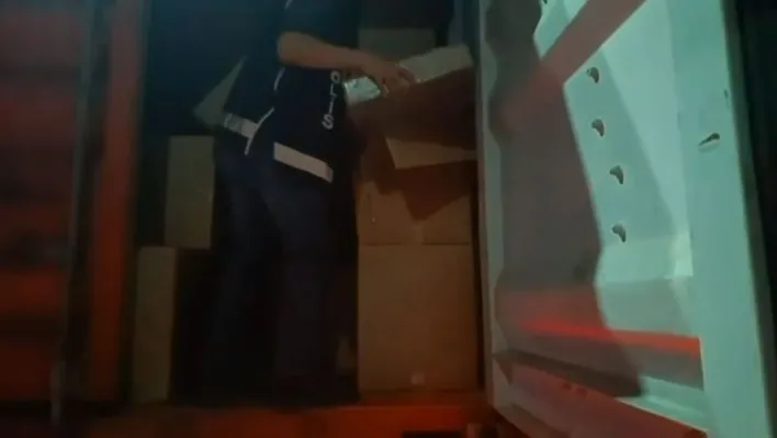 İstanbul'da kaçakçılık operasyonu: Piyasa değeri yaklaşık 36 milyon 600 bin TL olan ürün ele geçirildi