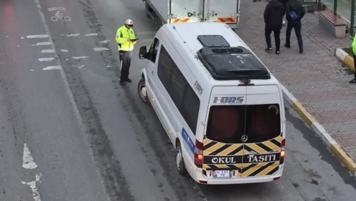 İstanbul'da öğrenci servislerine yönelik polis uygulaması