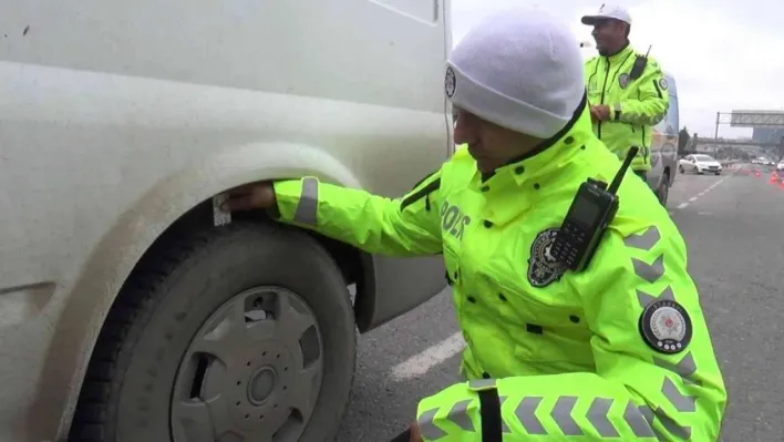 İstanbul'da ticari araçlar için kış lastiği kullanma zorunluluğu 25 Kasım'a çekildi