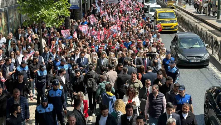 İstanbul'da vatandaşlar 'Kurtuluşa Giden İlk Adım' yürüyüşünde bir araya geldi