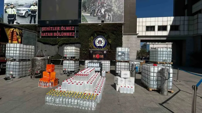 İstanbul'da yaklaşık 19 ton sahte alkol ele geçirildi