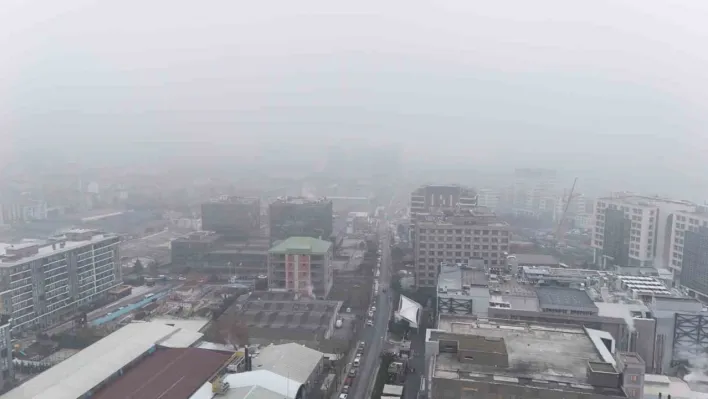 İstanbul'da yoğun sis kartpostallık kareler oluşturdu