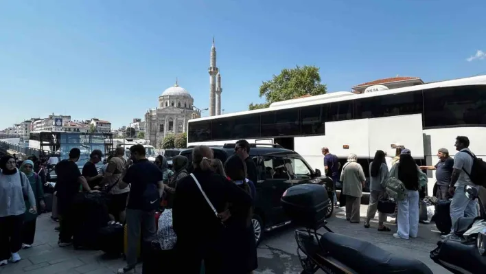 İstanbul'daki İranlılar ülkelerine dönüyor
