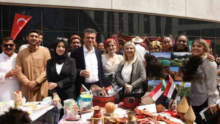 İstanbul Esenyurt Üniversitesi 10. yılını kutluyor