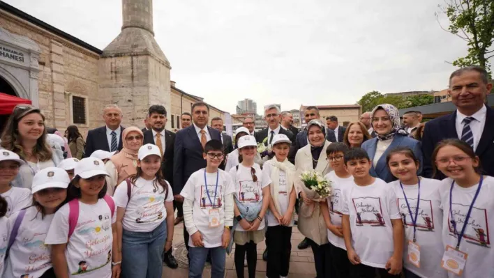 İstanbul İl Milli Eğitim Müdürlüğü'nden Rami Kütüphanesi'nde '2. Kitap Fuarı ve İmza Günü'