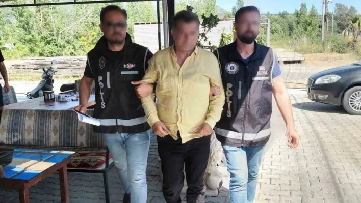 İstanbul merkezli borsa operasyonunda örgüt ele başı ve 6 şüpheli yurt dışına kaçarken yakalandı