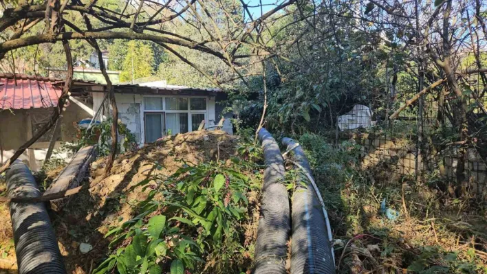 İstanbul'un göbeğinde 60 yıllık atık su sorunu vatandaşı çileden çıkardı