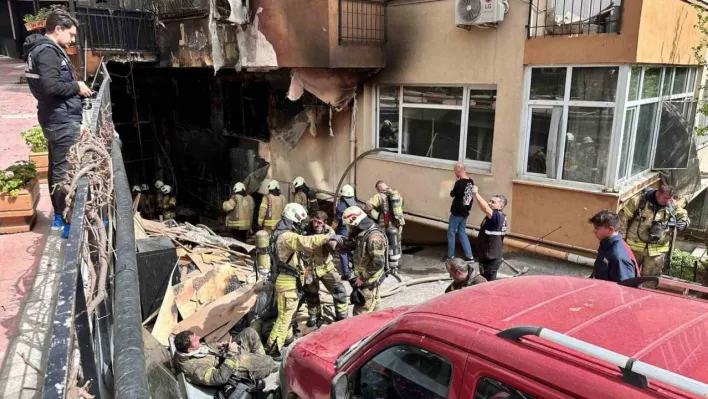 İstanbul Valiliği'nden gece kulübündeki yangına ilişkin açıklama: 'Hayatını kaybedenlerin sayısı 10, 7'si ağır 13 kişi yaralı'