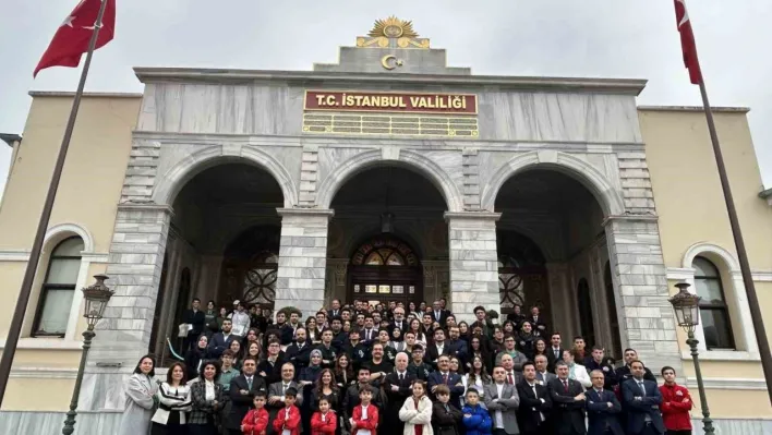 İstanbul Valisi Gül, TEKNOFEST'te dereceye giren 113 öğrenciye ödül verdi