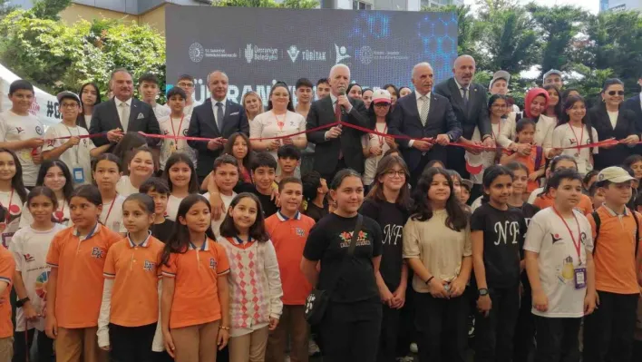 İstanbul Valisi Gül, Ümraniye Tübitak 4006-C Bilim Fuarı Festivali'ne katıldı