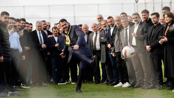 İstanbulspor Kulübü'nü ziyaret eden Murat Kurum: 'İstanbul sporun baş şehri olacak'