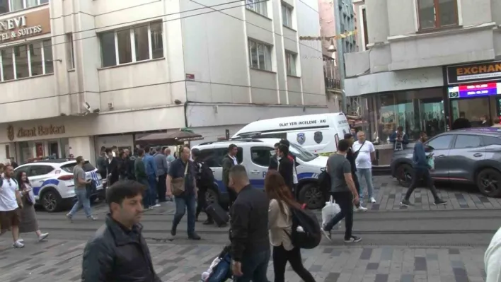 İstiklal Caddesi'nde silahlı kavga: 2 yaralı