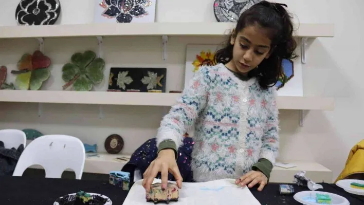 İZGİM'de çocuk atölyeleri başladı