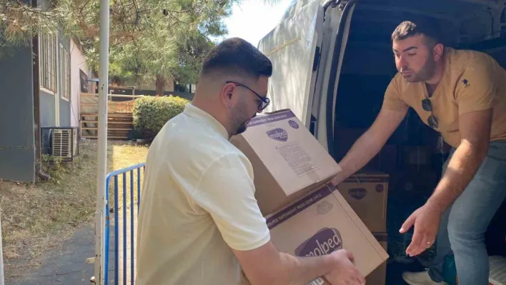 İzmir'deki yangından etkilenen hayvanlara, Bursalılar destek verdi