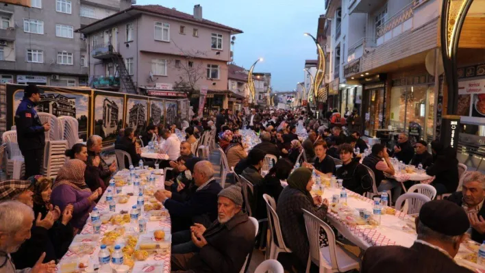 İzmitliler iftarda buluştu
