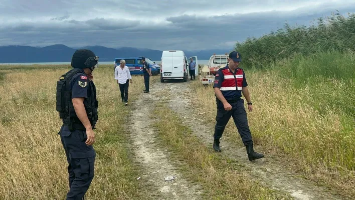 İznik Gölü'nde top mermisi bulundu